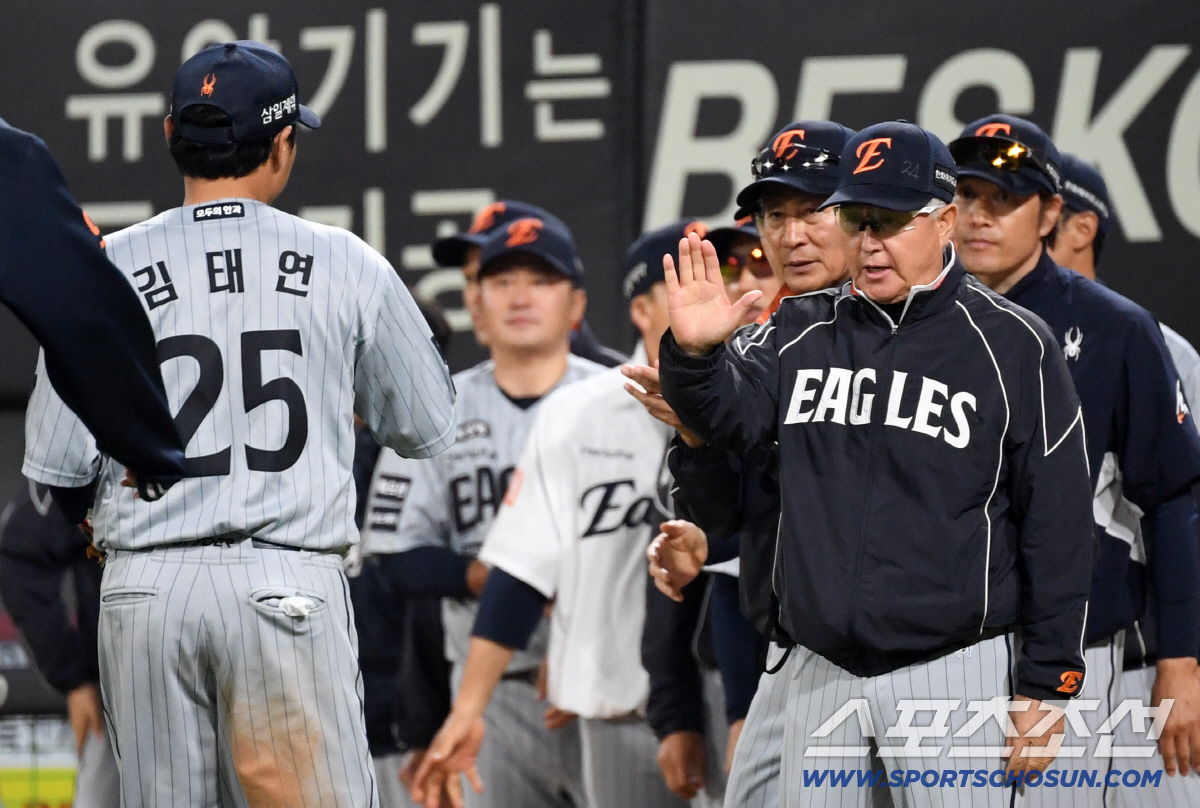 김경문 감독도 이겼지만 찜찜함이 남았다.