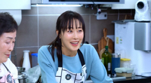 "문정희, 앞집 아줌마 젖 먹고 커"...50년 만의 '동냥젖' 비밀에 충격