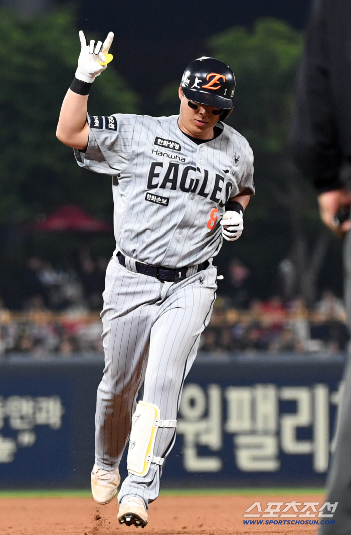 9회는 잊고... 4홈런-19안타-11득점 타선 그대로. 안방 극강 LG전 이어간다