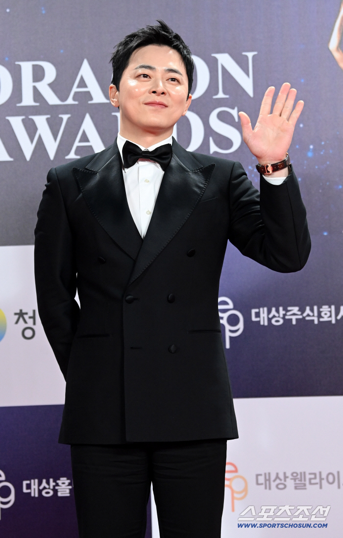 '거미♥' 조정석, 둘째 출산 100일만 겹경사 예고 "곧 좋은 소식 들려 드리겠다"