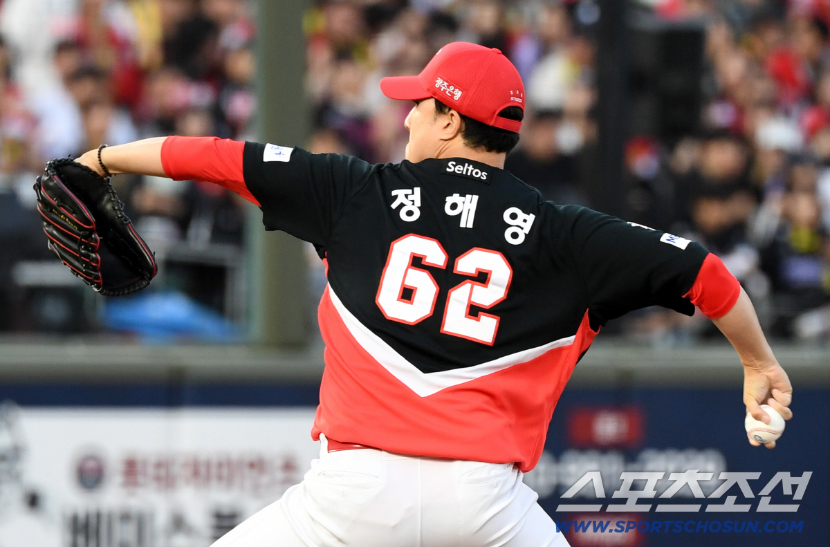 9일 부산 사직구장에서 열린 롯데와 KIA의 경기. KIA 정해영이 역투하고 있다. 부산=박재만 기자 pjm@sportschosun.com/2026.05.09/