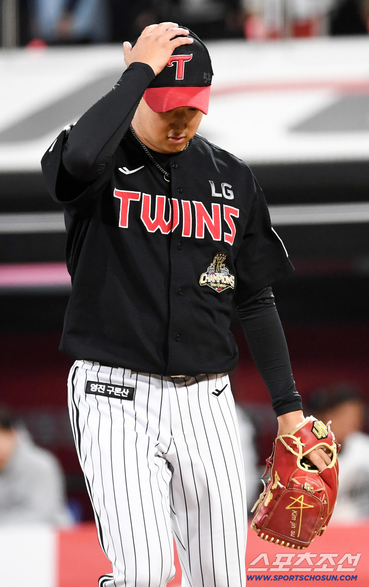 30일 수원KT위즈파크에서 열린 KT와 LG의 경기. 8회 이닝을 마친 LG 김진수. 수원=박재만 기자 pjm@sportschosun.com/2026.04.30/
