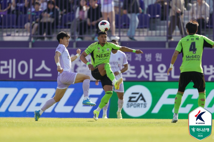 천적 관계는 유지했다! '이승우 동점골' 전북, 안양전 1-1 무승부...4경기 연속 무패 [K리그1 현장리뷰]