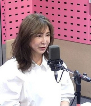 심혜진, 가평 3000평 대저택 정리 "전원 생활 포기, 너무 힘들다" ('씨네타운')