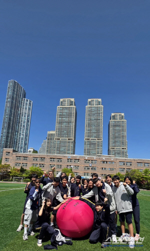 [운동장 부활 프로젝트②]타워팰리스 아래 구룡중, '학교체육 1번지' 행복한 체육시간의 비결
