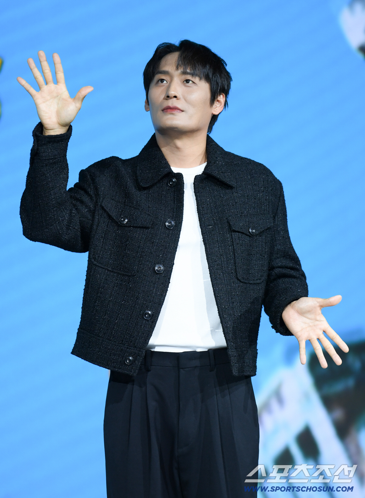 넷플릭스 시리즈 '원더풀스' 제작발표회가 12일 서울 종로구 JW메리어트 동대문에서 열렸다. 최대훈이 포토타임을 갖고 있다. 동대문=박재만 기자 pjm@sportschosun.com/2026.05.12/