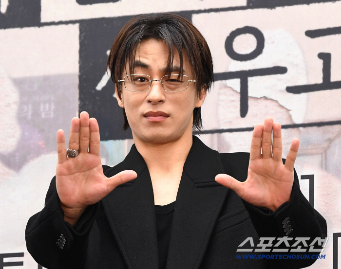 "리트머스지 같은 남자"…구교환, '모자무싸'를 가치 있게 만드는 말맛