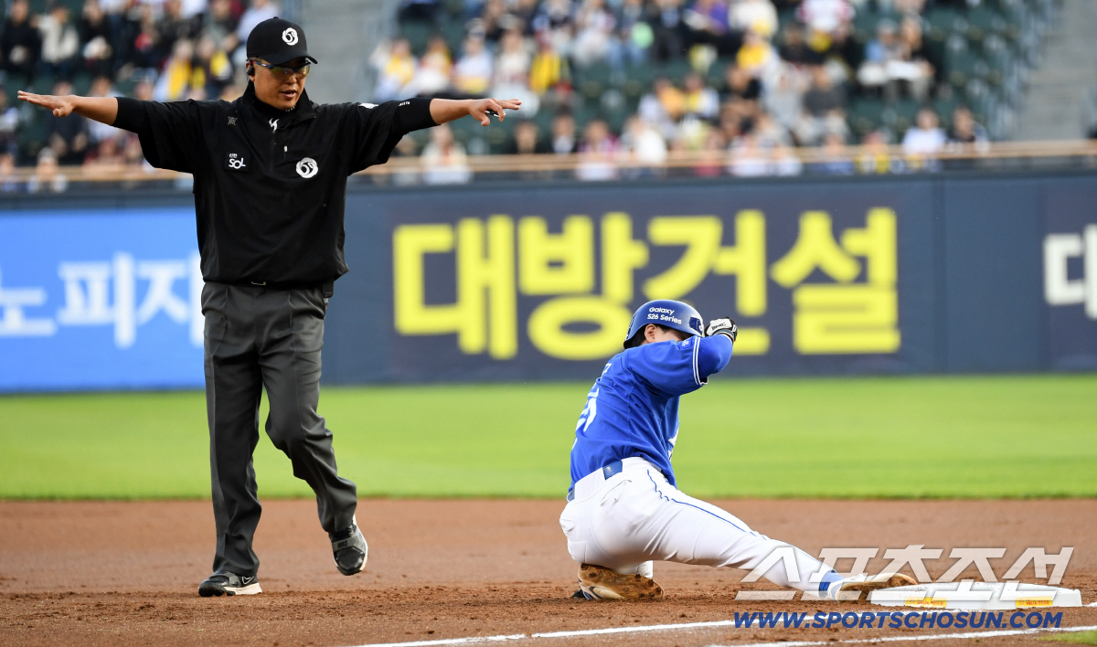 원심은 세이프였다.