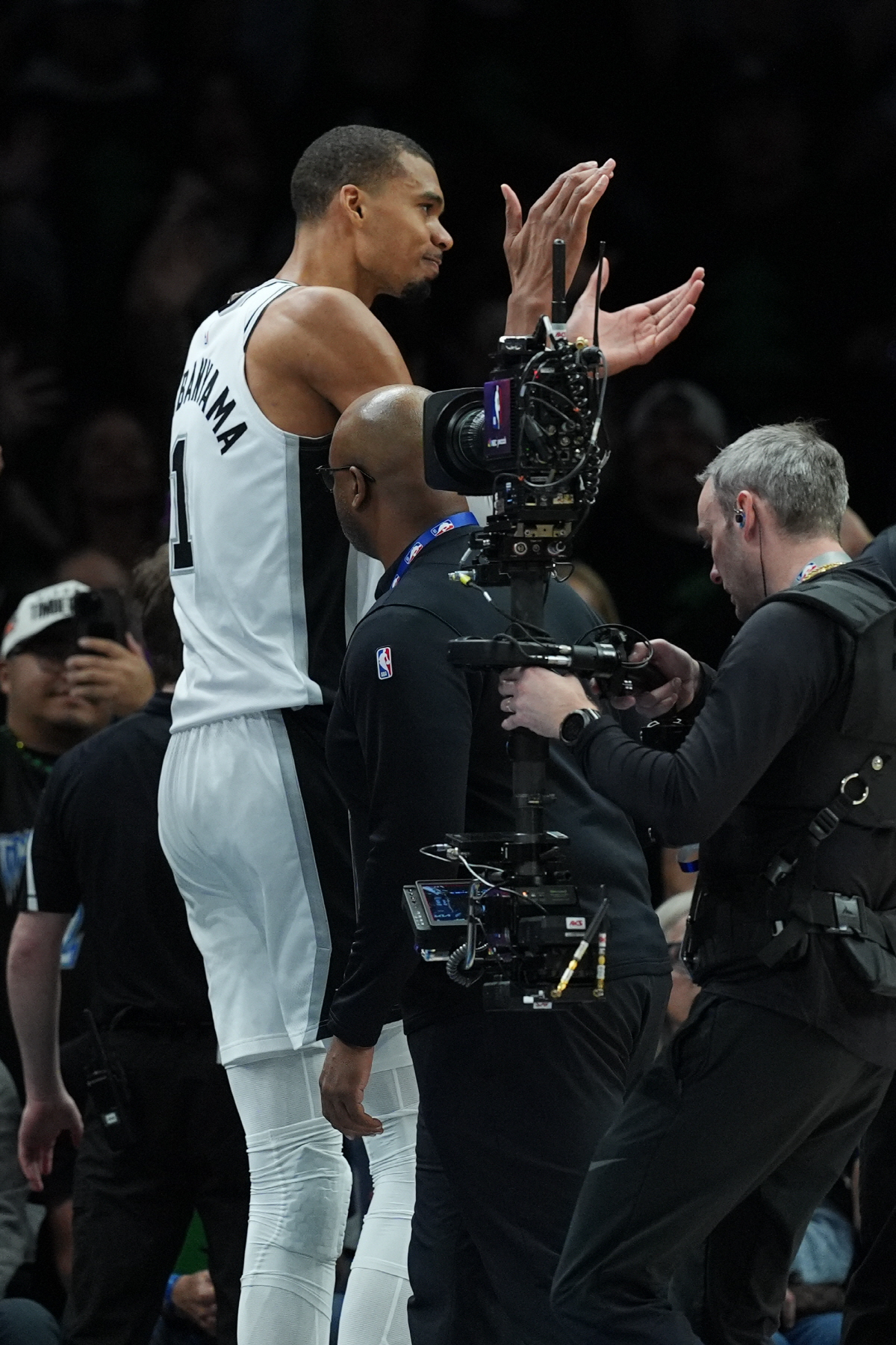 이중잣대 충격논란 "웸비는 왜 추가징계 안 받아!" NBA 빅 마우스들의 폭격. D 그린 참전 "웸반야마 특혜. 나한테는 안 그랬잖아!"
