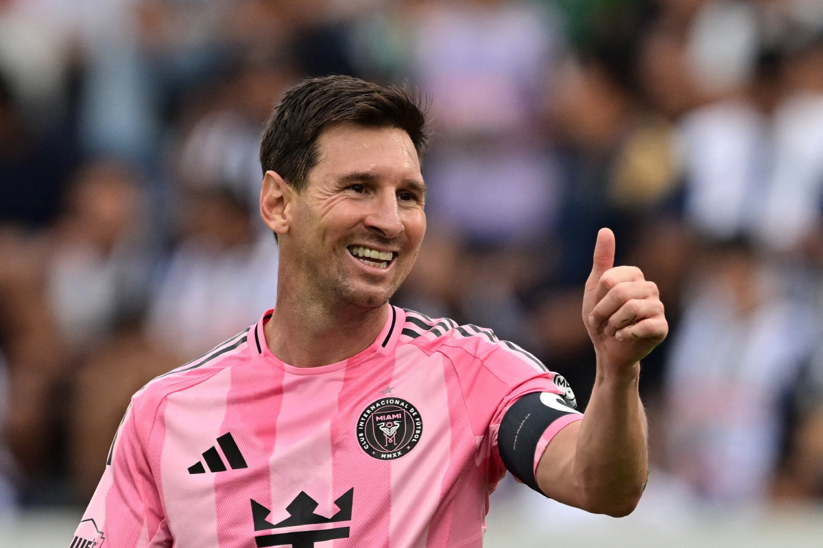 [오피셜]역시 최고스타! 손흥민, 2026시즌 연봉 166억원 받는다...'423억원' 메시 이어 MLS 2위 '유이한 1000만달러 클럽'