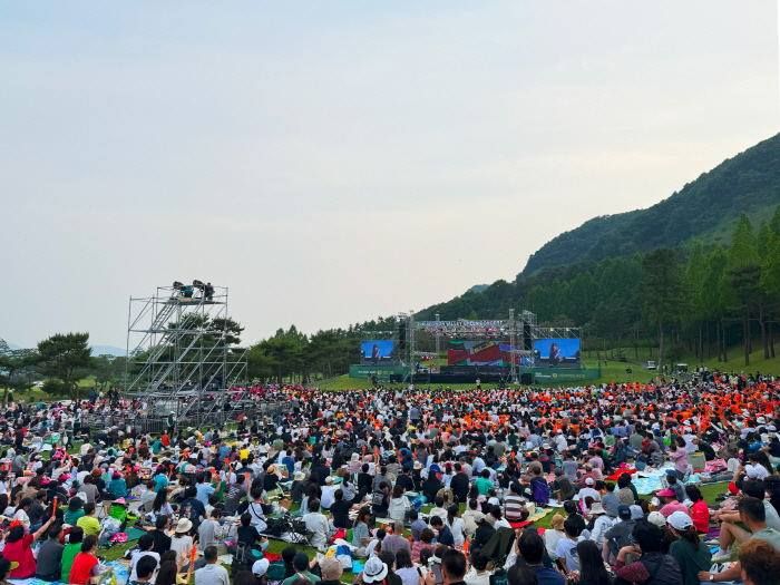 필드 위에서 열리는 대규모 상생 축제, '제22회 서원밸리 자선 그린콘서트' 30일 개최, 누적 관람객 62만 명