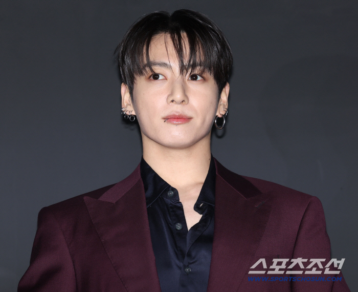 방탄소년단 정국 84억 뜯으려던 中 총책 송환, 구속영장 신청 예정