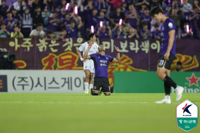 최건주, K리그1 최단 시간 '입장골'→김주찬, 탄성 터진 중거리 '원더골'...안양-김천, 난타전 끝에 2-2 무승부[K리그1 현장리뷰]