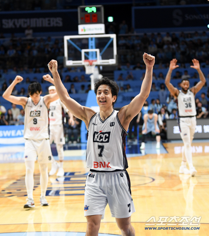 [챔프전 비하인드] MVP 허훈. 그는 100% 솔직했다. 그의 인터뷰가 유쾌할 수밖에 없었던 이유다