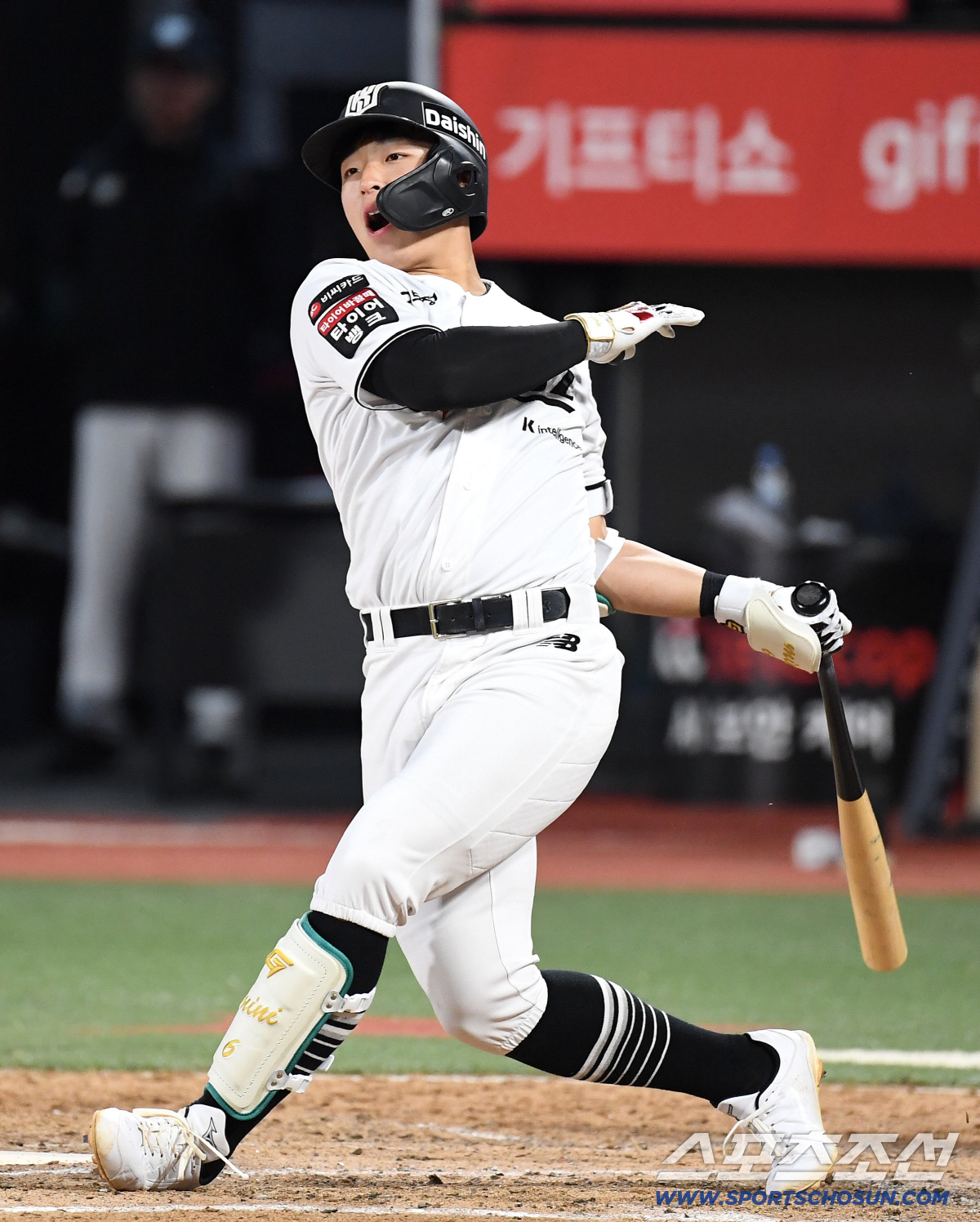 23일 수원 케이티위즈파크에서 열린 KT와 KIA의 경기. 타격하는 KT 이강민. 수원=송정헌 기자 songs@sportschosun.com/2026.04.23/