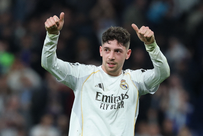 "너, 나가!" 라커룸 '충격' 몸싸움→50만 유로 징계…발베르데 대반전, 맨유-맨시티-PSG '러브콜' 폭발