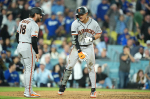 [MLB 리뷰]SF-LAD 라이벌전 지배한 영웅들...이정후 韓 첫 ML 그라운드 홈런, 김혜성 적시타 '장군멍군'