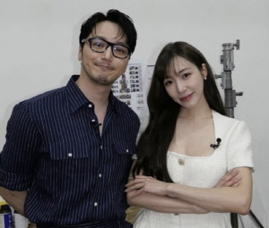 티파니, ♥변요한과 야식 먹는 달달 신혼 "떡볶이·붕어빵 시켜 먹어"