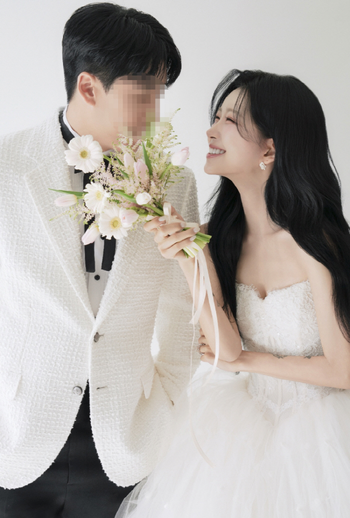 최준희, 결혼식 직전 드레스 자태 공개..母 최진실과 판박이 "심장 떨려"