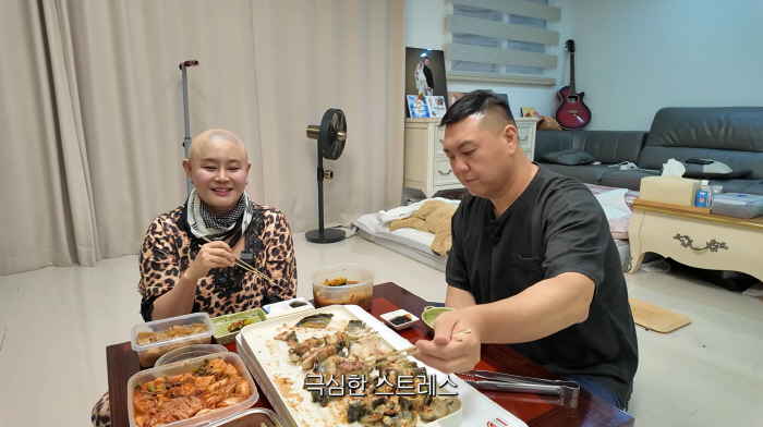 '난소암 3기' 홍주, 항암 후 두피 열꽃에 고통.."스트레스 극심해 병 생겨"