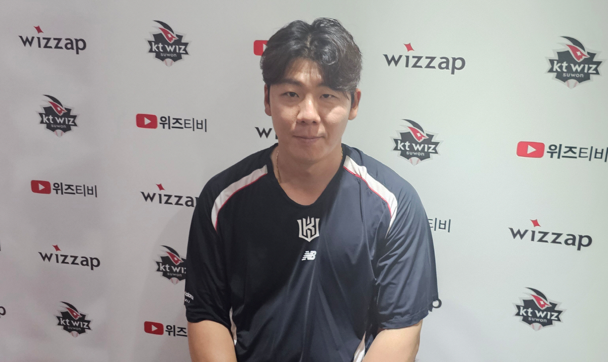 히어로 인터뷰에 임한 이정훈. 김영록 기자