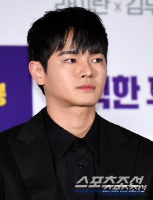 장동주, '회사 몰래' 은퇴 발표 파장…소속사 "무책임한 행동, 신뢰 깨졌다"