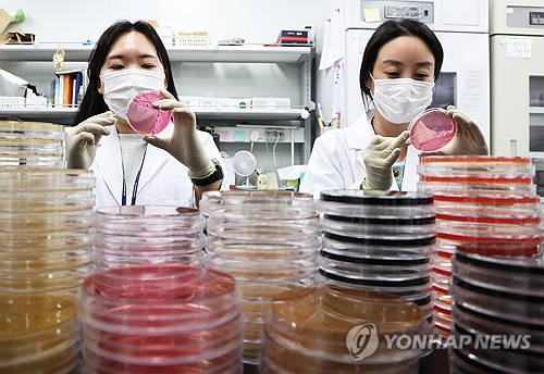 식품서 유리조각·식중독균까지…회수 연 100건 넘었다