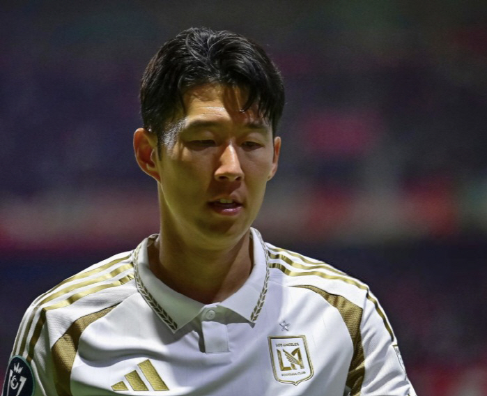 "당장 나가" 손흥민 망가뜨린 LAFC 감독, 대체 무슨 자신감인가..."이런 순간은 잠깐이다"