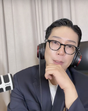 MC몽, 김민종 불법도박 주장→'60대 여배우' 연애 실명 폭로.."고소해봐" 초강수 [SC이슈]