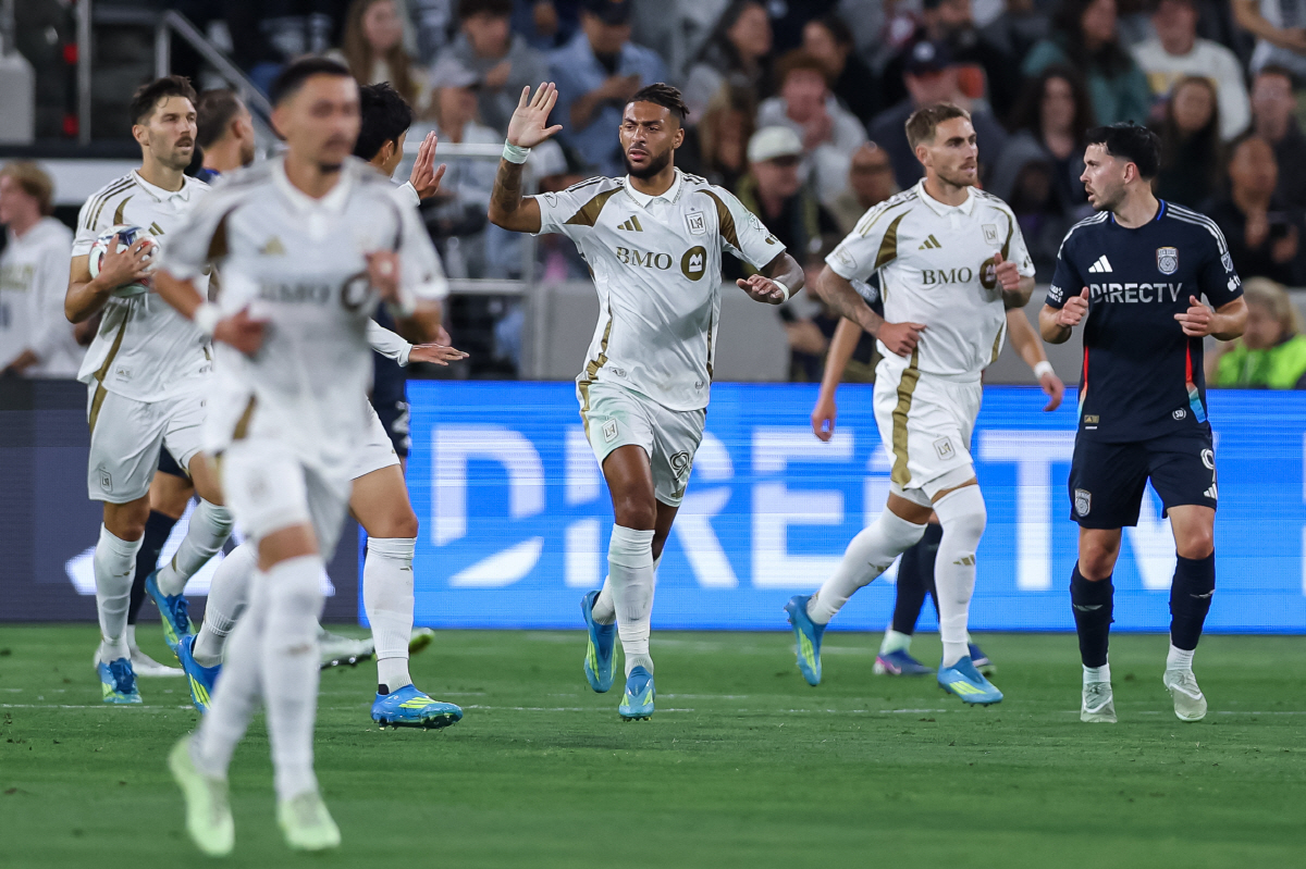 "손흥민 찾기 너무 어렵다" 부앙가, LAFC 감독 저격 발언→논란 폭발 →긴급 성명 "오해, 비판 의도 없어"