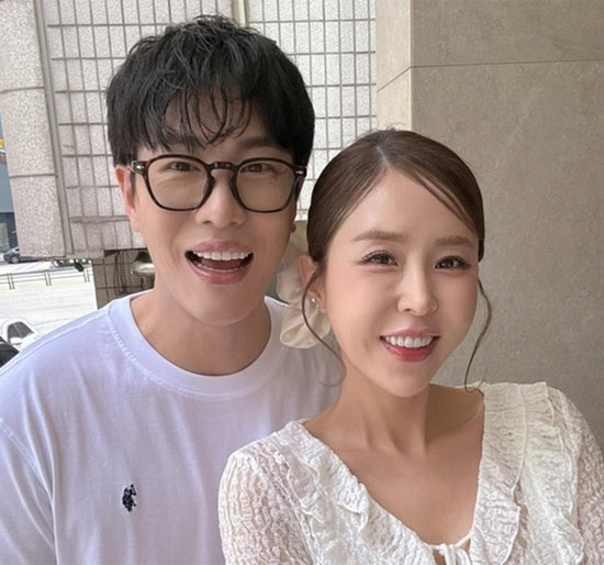 '신지♥' 문원 "남의 집 귀한 딸이라 더 잘할 수밖에"…과거 논란 속 아내 향한 애틋함