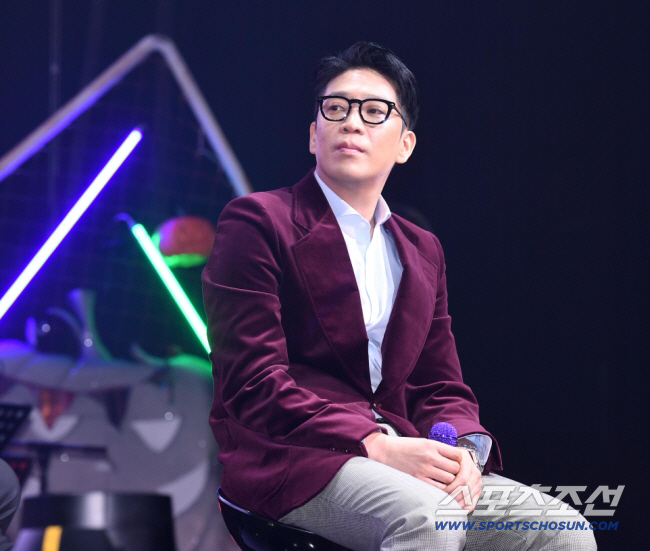 MC몽 저격에 분노 터졌다.."돈 못 받아 알바 뛰면서 버텼더니 공격" 전 직원들 반박