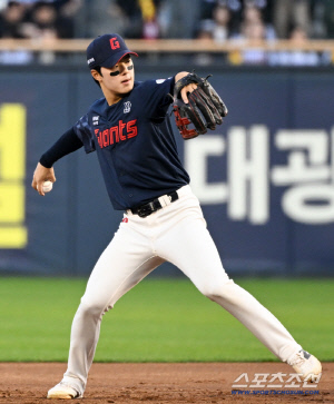 롯데, 퓨처스 5할 한태양 콜업! → 한화전 레이예스 나승엽 한동희 클린업 [대전 현장]