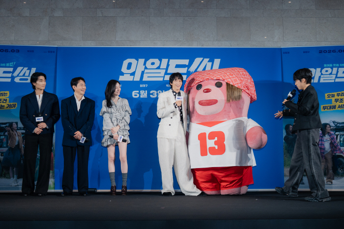 "헤드스핀 하는 벨리곰에 깜짝"…'와일드 씽', 개봉 전 쇼케이스도 빵빵 터졌다