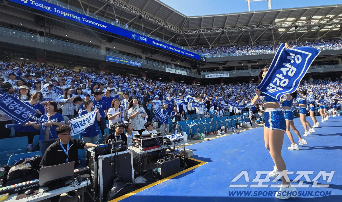28일 대구 삼성라이온즈파크에서 열리는 삼성과 롯데의 개막전 경기. 만원관중 찾은 라이온즈파크. 대구=송정헌 기자 songs@sportschosun.com/2026.03.28/