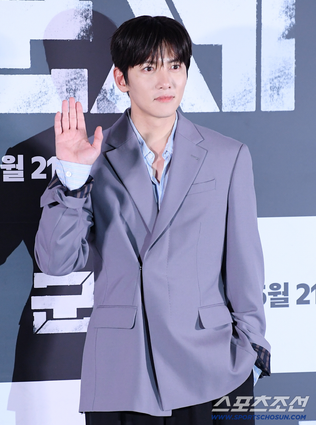 영화 '군체'의 언론 시사회 및 기자간담회가 20일 오후 서울 CGV용산에서 열렸다. 지창욱이 포즈 취하고 있다. 정재근 기자 cjg@sportschosun.com/2026.5.20