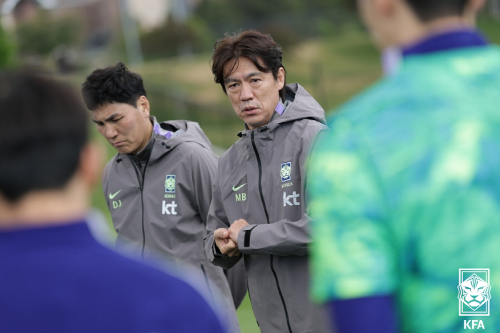 "첫 월드컵 정말 영광" '퇴장 공백' 카스트로프, 홍명보호 첫 합류…'훈련 소화' 이기혁, 고지대 '깨알' 폭로전