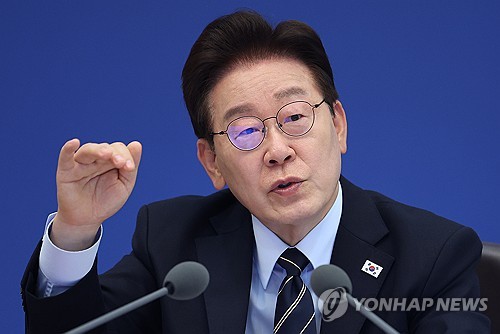 李대통령, 메시지 수위 높여 '실용적 개입'…잠정합의 도출 발판
