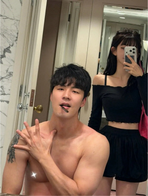 말왕♥유경, 부부되더니 더 달달해졌네…거울 셀카에 오사카 데이트까지