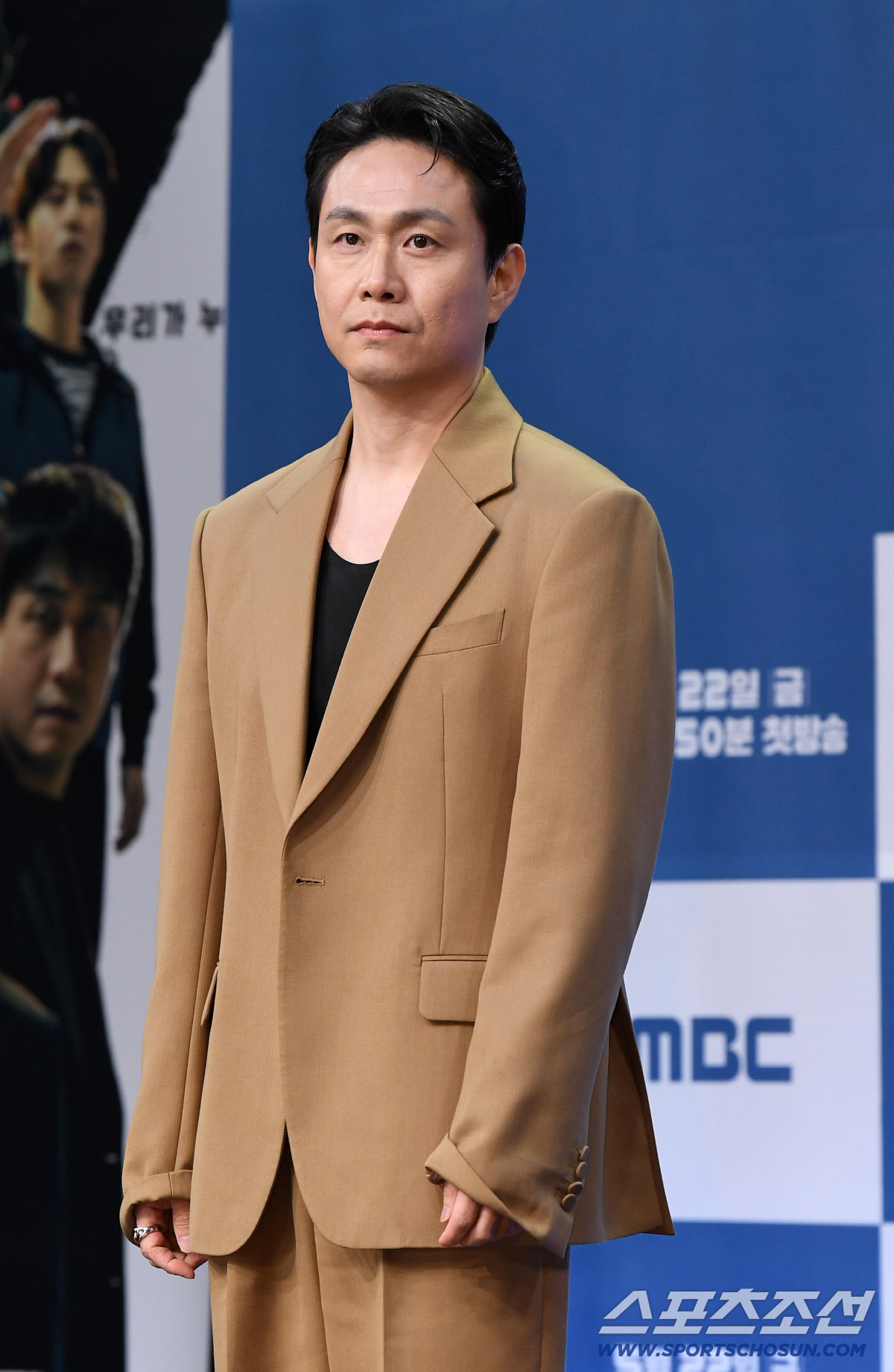 21일 상암동 MBC사옥에서 MBC 새 금토드라마 '오십프로' 제작발표회가 열렸다. 포즈를 취하고 있는 오정세. 상암동=송정헌 기자 songs@sportschosun.com/2026.05.21/