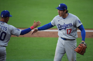 NL 사이영상 초접전 승부! 0점대 ERA 오타니 vs. 166.7km 미즈 vs. 13K 철완 산체스...3파전