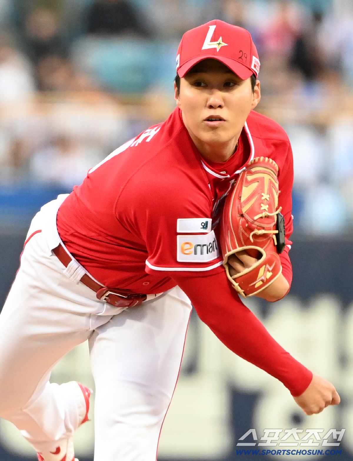 22일 대구삼성라이온즈파크에서 열린 SSG와 삼성의 경기. SSG 선발투수 최민준이 역투하고 있다. 대구=허상욱 기자 wook@sportschosun.com/2026.04.22/