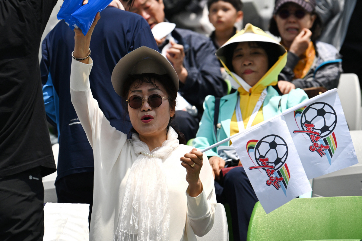 "수원캐슬파크, 인공기 V세리머니" 北내고향, 도쿄 베르디 1-0 꺾고 우승! 상금 15억원[AWCL 결승]
