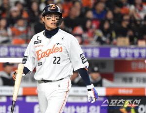 10일이면 된다고 했는데...2군 간 후 감감무소식 한화 캡틴, 무슨 일이? [대전 현장]