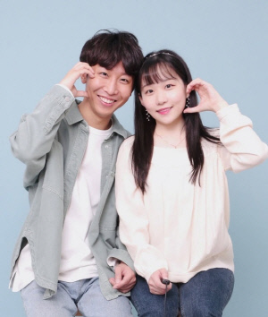 '시각장애인 유튜버' 원샷한솔, ♥정민PD와 열애 공개 후 심경 "저희만의 방법으로"
