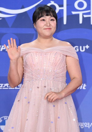 [공식] 이수지, 오늘(25일) 시부상…"시아버님 많이 아프시다" 눈물 소감 뒤 안타까운 비보