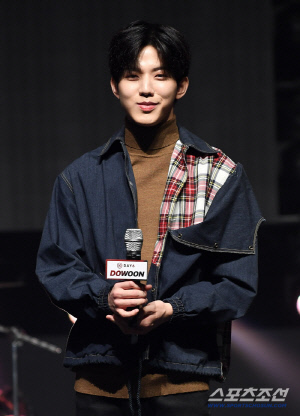 데이식스 도운, 유혜주 동생과 열애설…웨딩 플래너 상담 목격담까지
