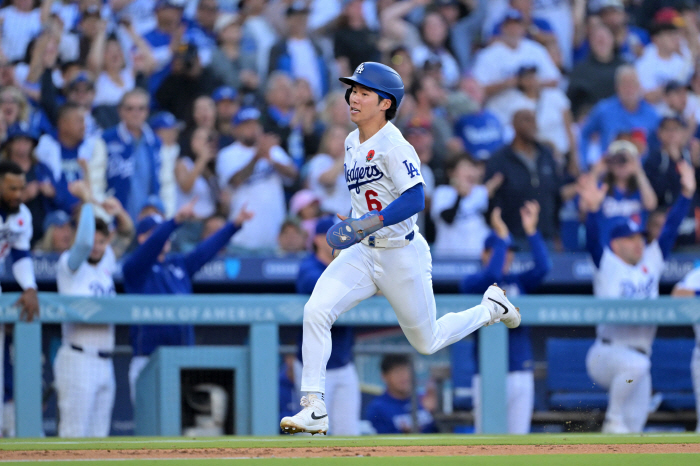 [MLB리뷰]안정적 수비+동점 득점, 이것이 김혜성 생존 이유…다저스, 콜로라도에 5:3 역전승