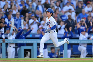 [MLB리뷰]안정적 수비 동점 득점, 이것이 김혜성 생존 이유…다저스, 콜로라도에 5:3 역전승
