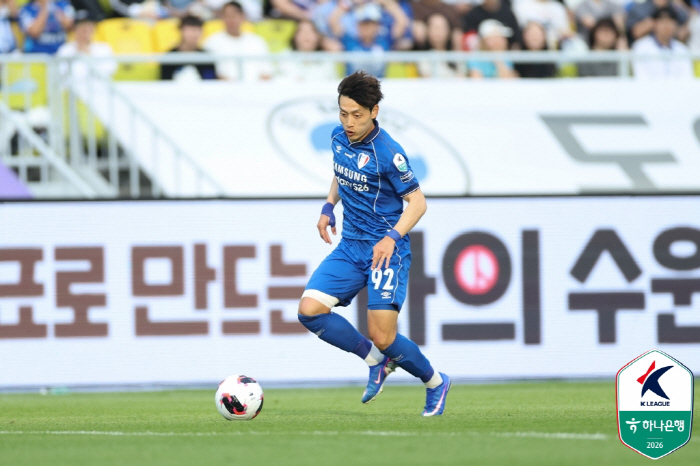 1년2개월만에 그라운드로 돌아온 '수원 아이돌' 이상민 "말하기 힘들 정도로 힘들었는데...너무 행복하다"